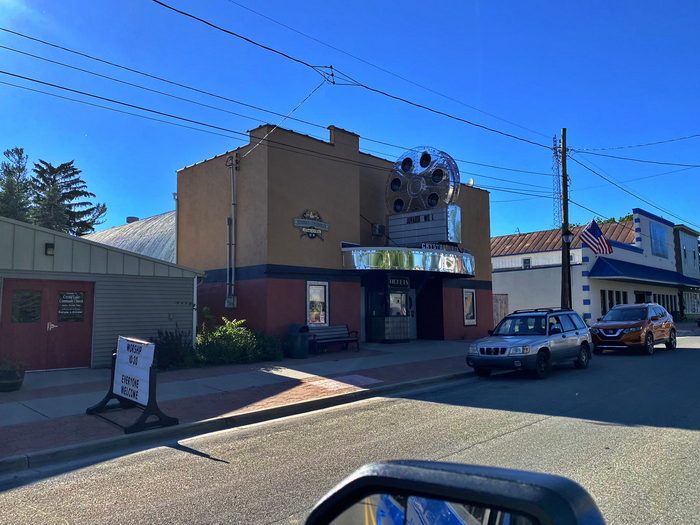 Crystal Theatre (Crystal Box Office Theater) - June 22 2022